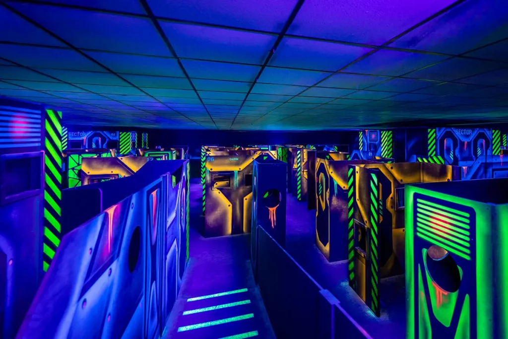 freiburg lasertag in der LaserZone lasertag farben und westen